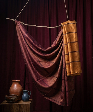 Golden Filament — Statement wall textile